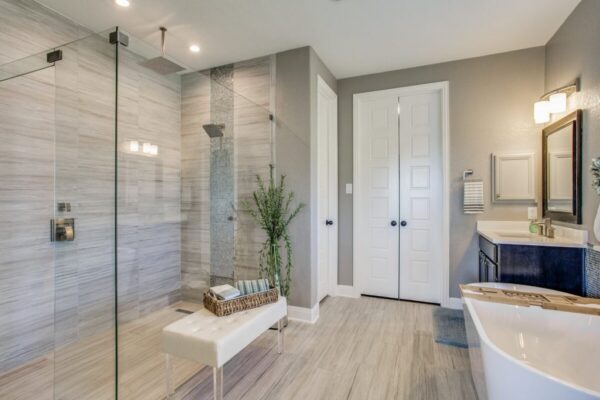 “Bathroom remodeling DFW modern shower and tub upgrades”