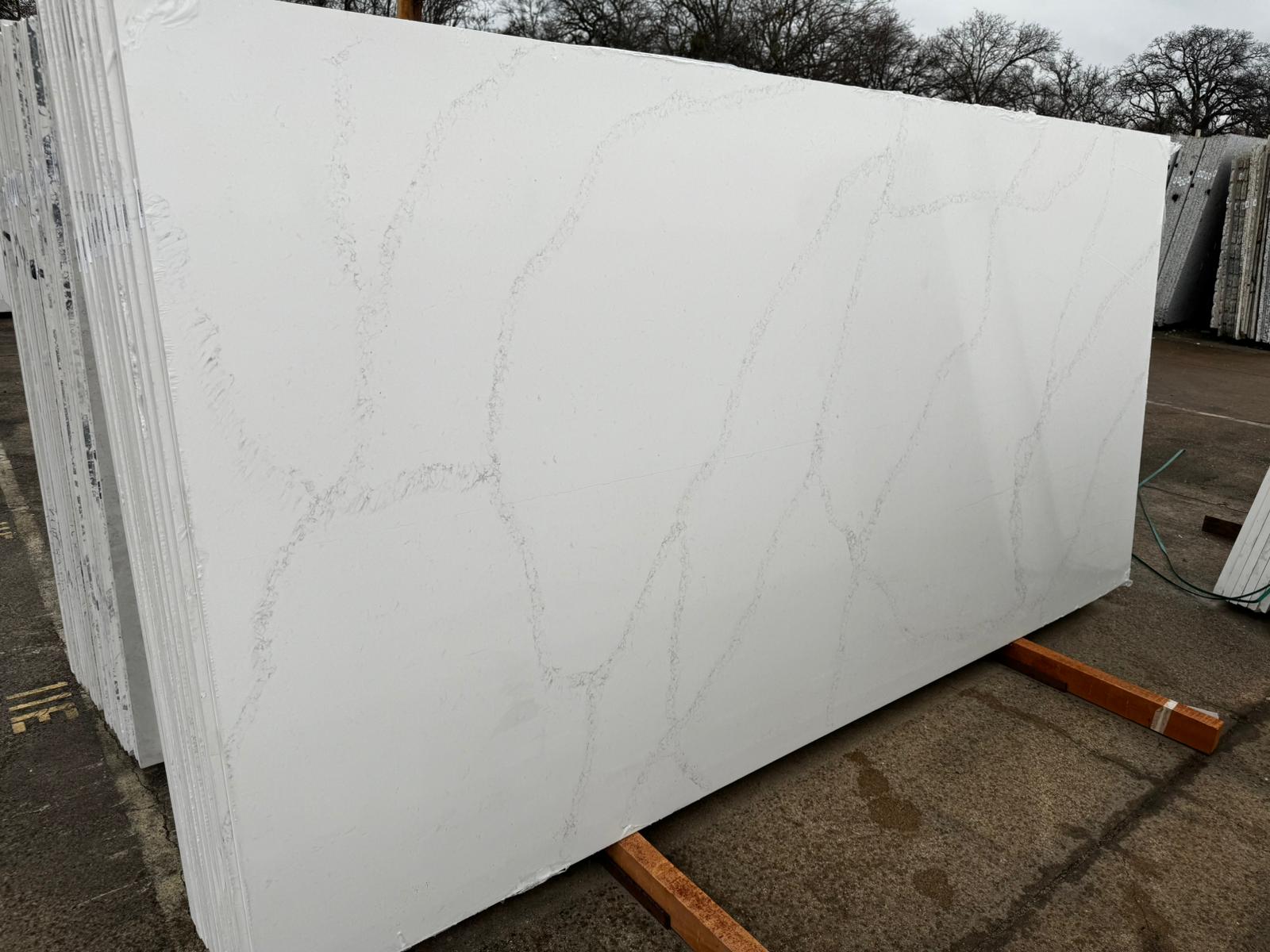 Calacatta Andes Quartz